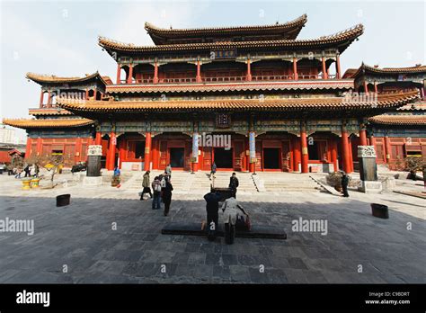 ¡El Templo de la Felicidad Eterna: Una joya arquitectónica y un remanso espiritual en Baiyin!